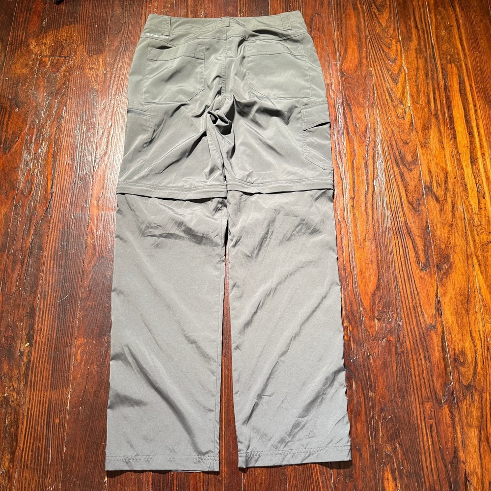 Columbia Men's Cargo Pants in Light Gray